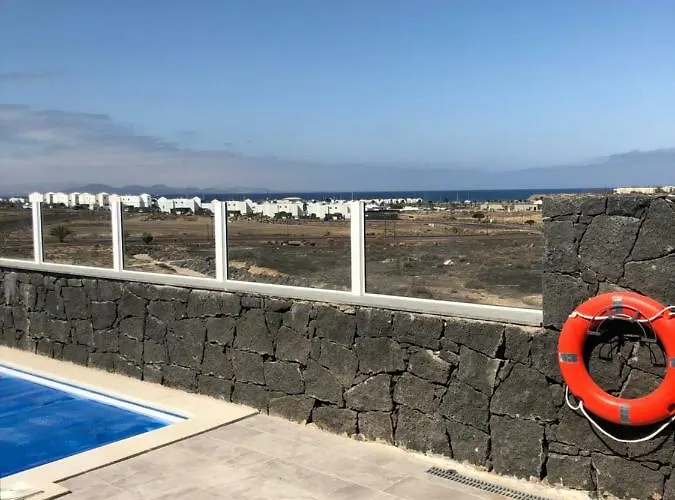 Blue Horizon Villa *