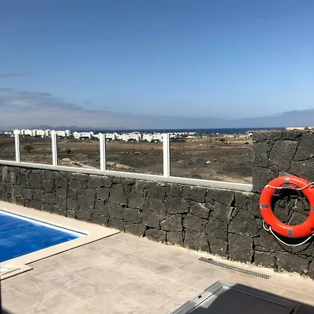 Blue Horizon فيلة *