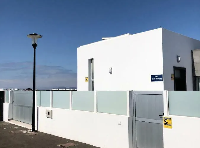 Blue Horizon * Playa Blanca (Lanzarote)